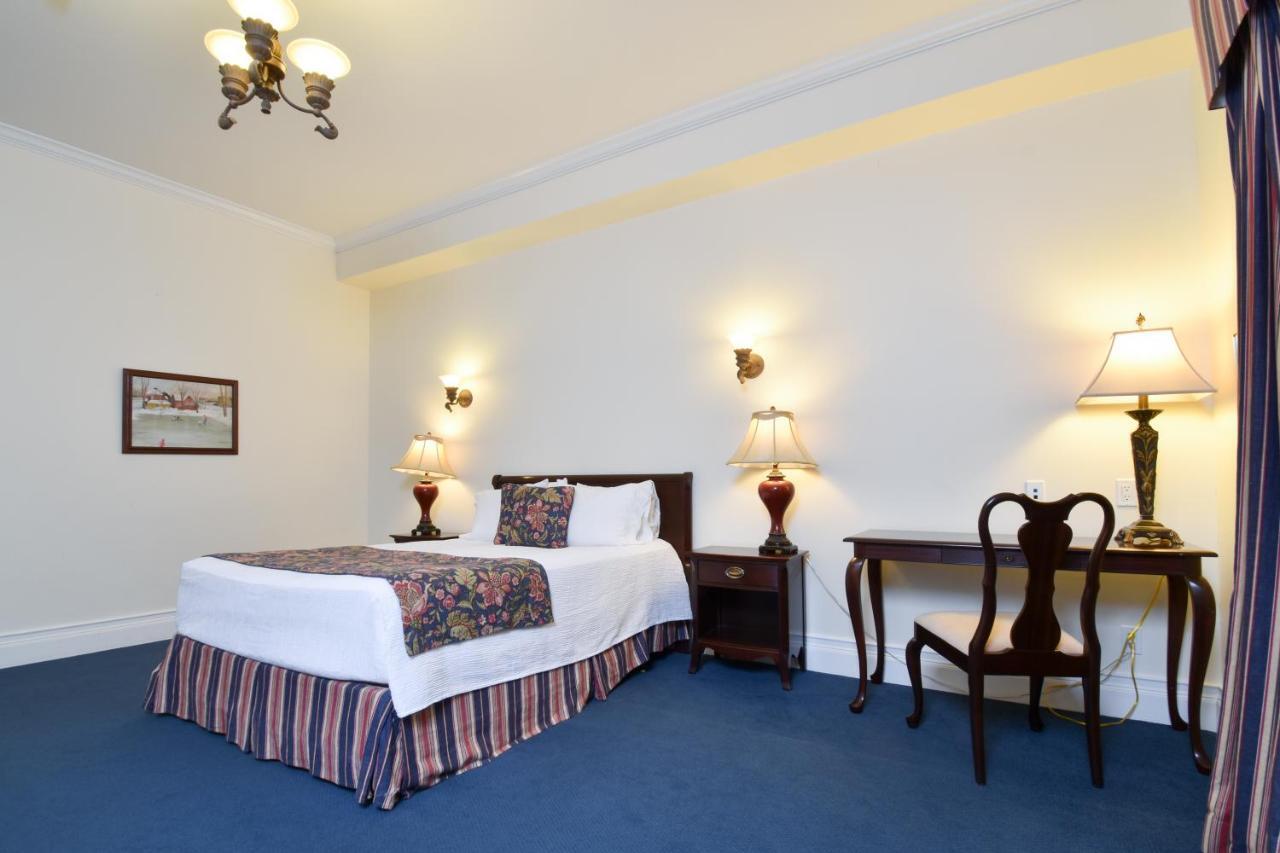 The Waring House Hotel Пиктън Екстериор снимка